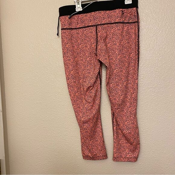 NIKE run relay compression Fit Womens Capri crop Training orange print legging S - Picture 2 of 10